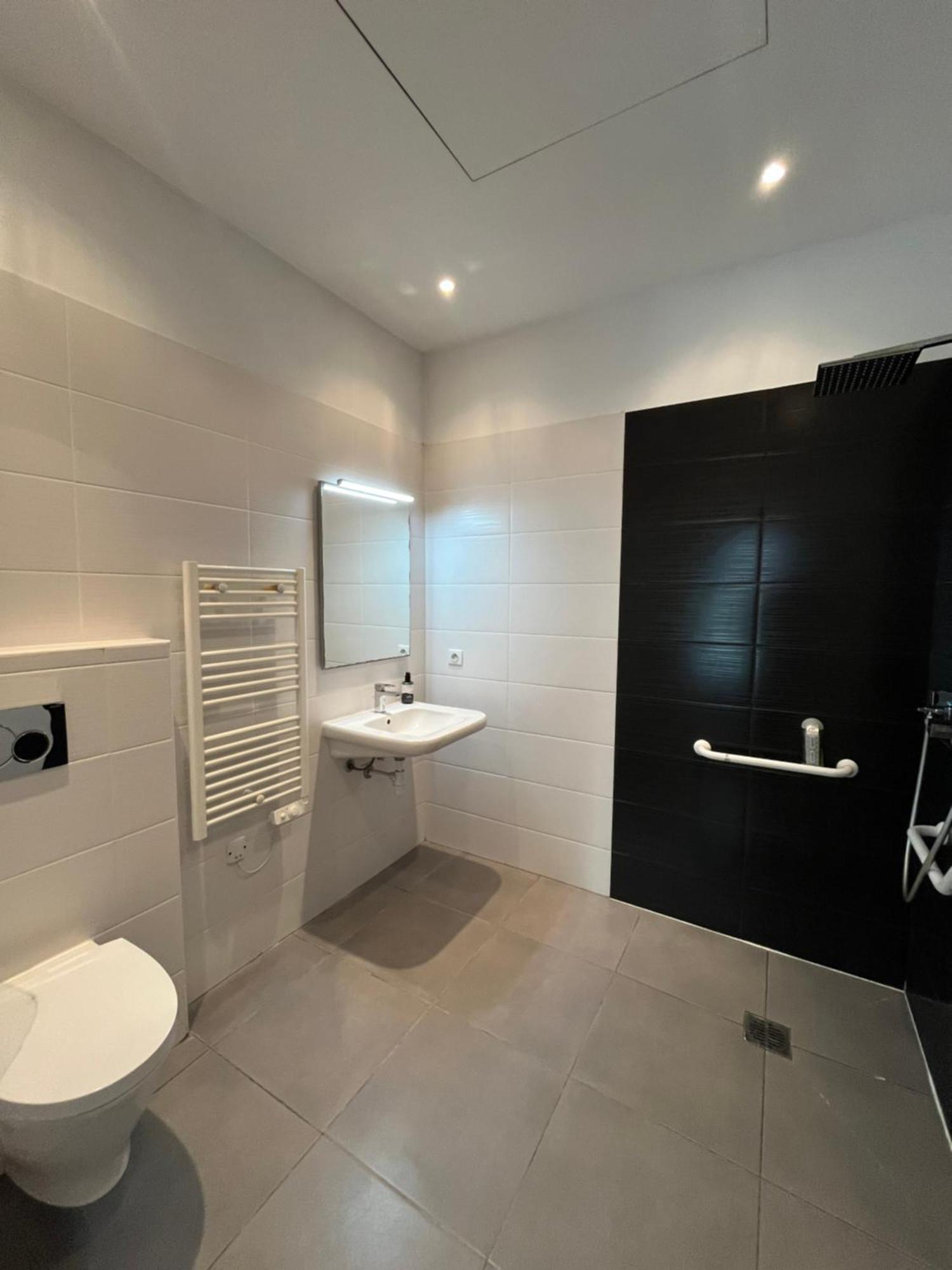 Flots D'azur Promenade Des Hotell 3*