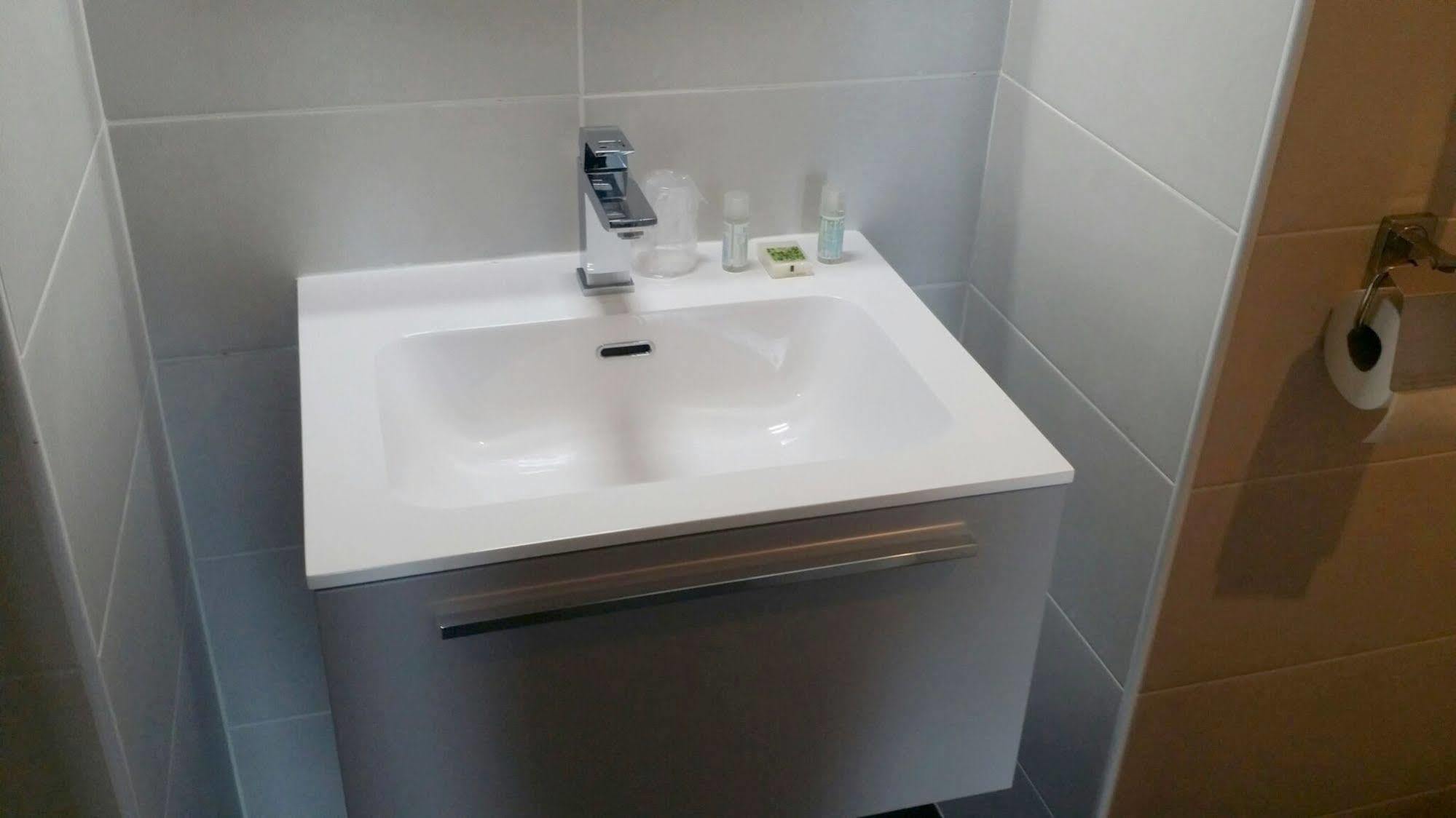 Flots D'azur Promenade Des Hotell 3*